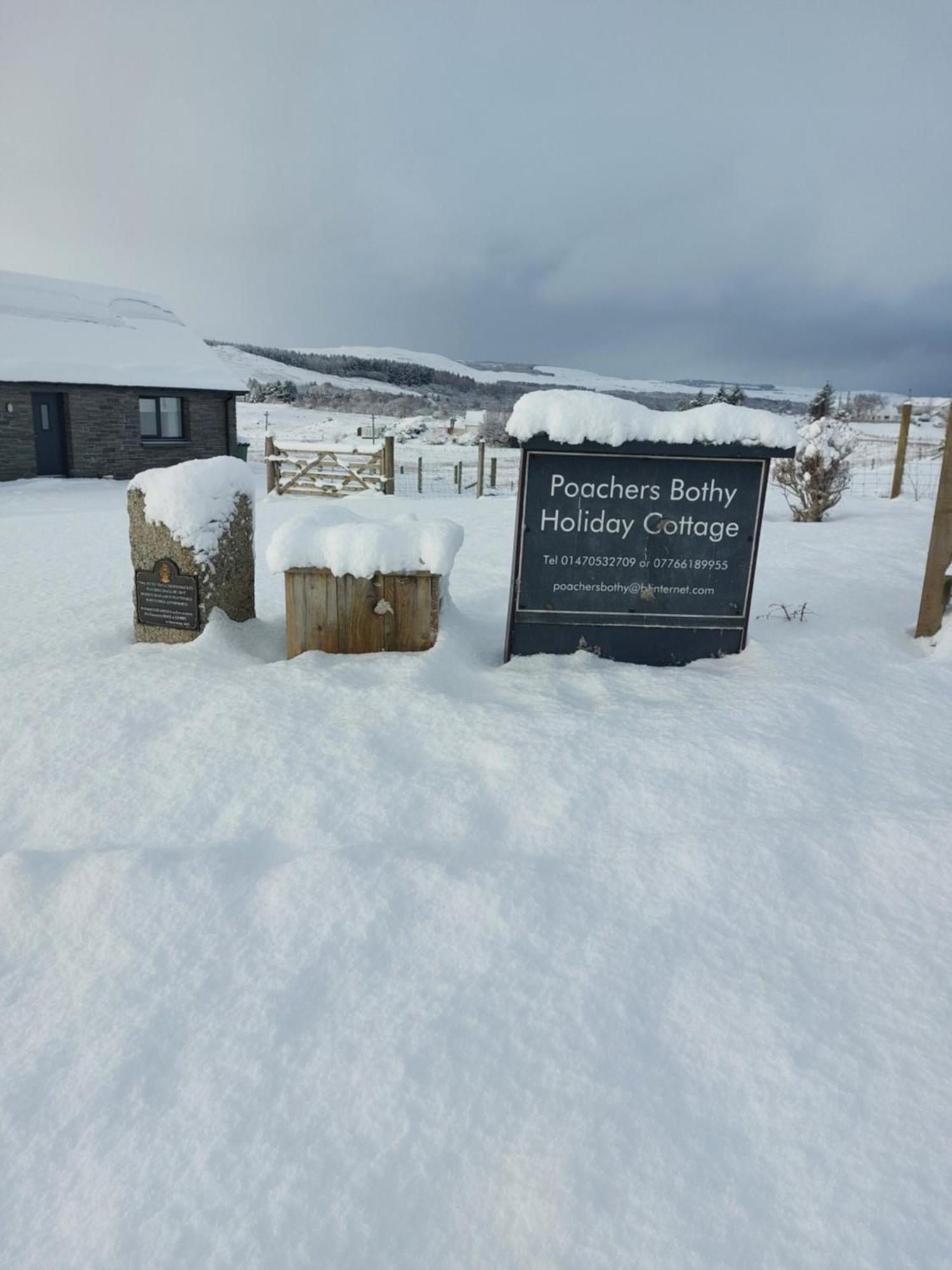 Poachers Bothy Skeabost 外观 照片